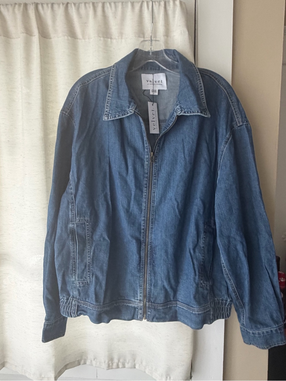 Velvet by Graham & Spencer large Blue Denim Zip Jacket